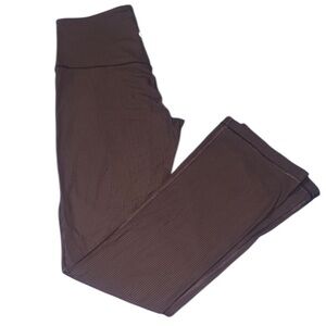 Lululemon Align Ribbed Mini-Flared Pant *Extra Short
Espresso size 6